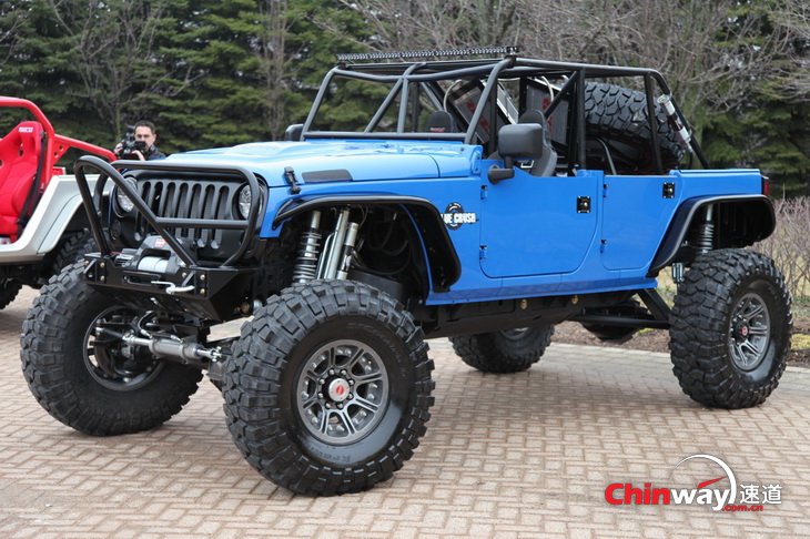 mopar改装的牧马人Wrangler Blue Crush 2.jpg