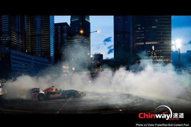 F1红牛车队在香港 8.jpg