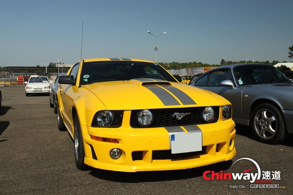 S7-Photos-du-jour-Ford-Mustang-GT-Roush-226962.jpg