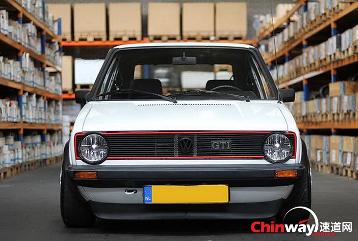 高尔夫 MKI GTI 1.jpg