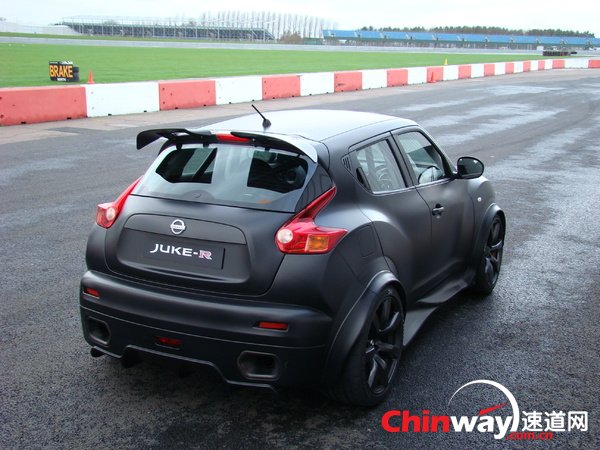 S7-Essai-video-Le-Nissan-Juke-R-en-exclu-sur-Caradisiac-l-enfant-terrible-248122.jpg