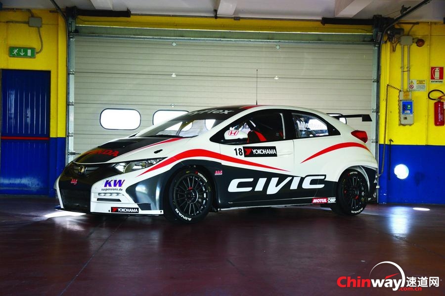 Honda Civic WTCC赛车1.jpg