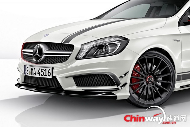 2013 奔驰 A45 AMG Edition 1 2.jpg