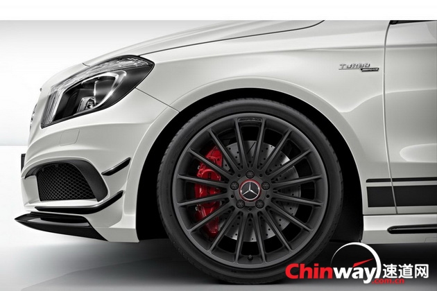 2013 奔驰 A45 AMG Edition 1 4.jpg