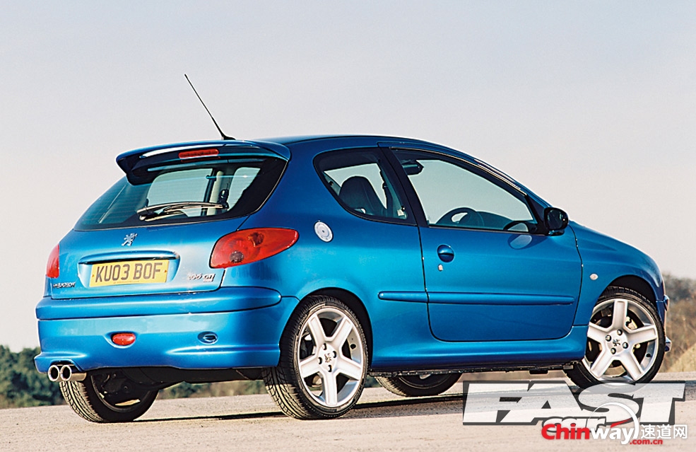 Peugeot-206-GTi-180-1.jpg