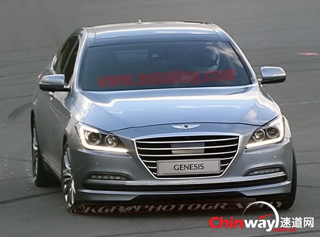 2015 Hyundai Genesis 2.jpg