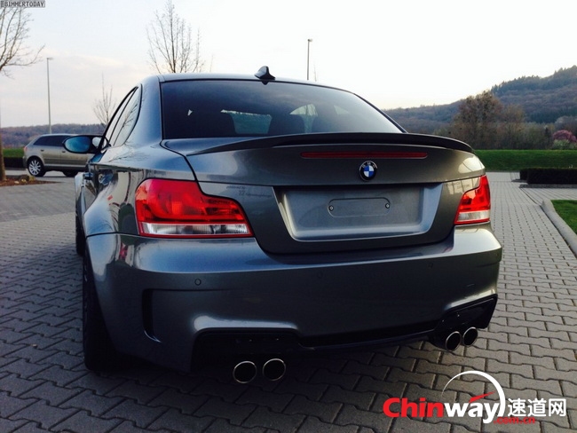 V10宝马1M CSL 3.jpg