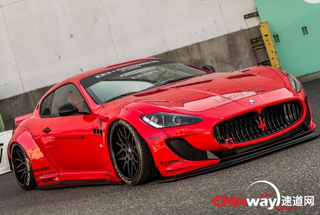 玛莎拉蒂 GRANTURISMO BY LIBERTY WALK 2.jpg