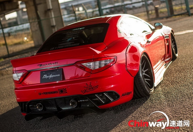 玛莎拉蒂 GRANTURISMO BY LIBERTY WALK 9.jpg