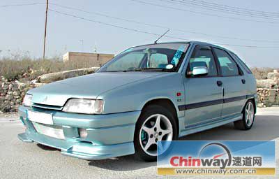 citroen_zx_side.jpg